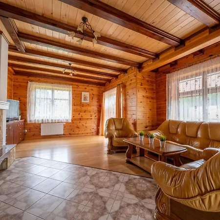 Large And Comfortable With A Terrace *