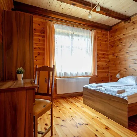 Large And Comfortable With A Terrace Vakantiehuis Bobolin